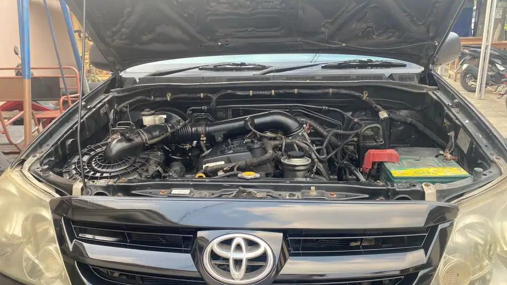 Toyota Fortuner 2005 Bensin