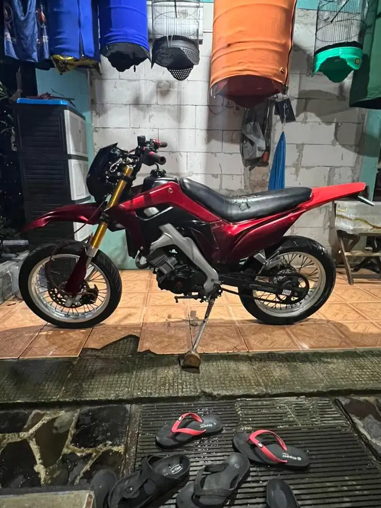 Super moto basic honda cs1