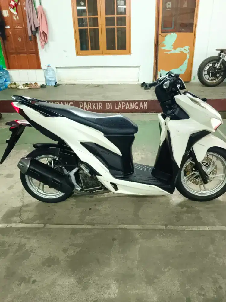 Di jual motor vario 150cc tahun 2019