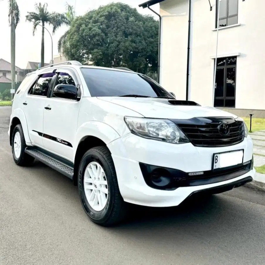 (CASH) Toyota Fortuner Bensin 2012 (Convert Bodykit VNT TRD)