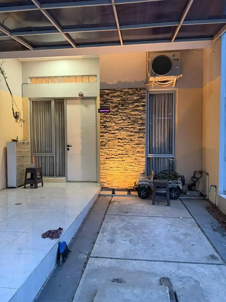 DISEWAKAN RUMAH DI MUTIARA GADING CITY CLUSTER LIVERPOOL