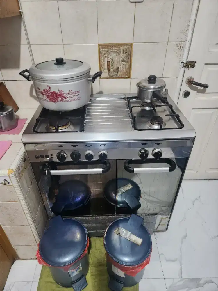 Kompor modena 4 tungku bekas