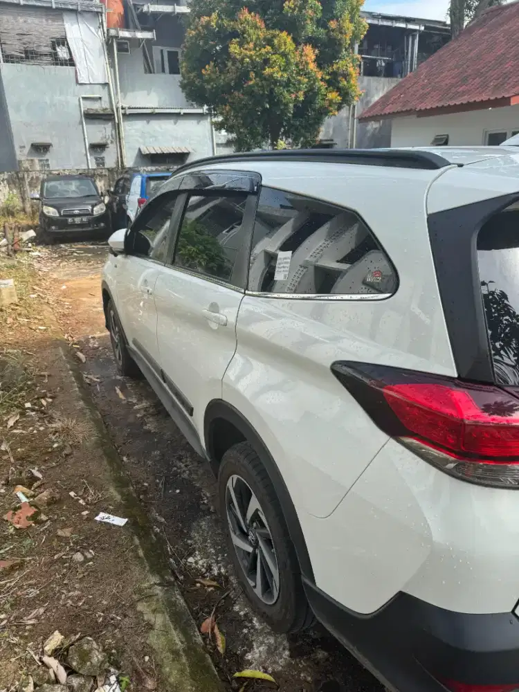 D jual santai mobil pakaian pribadi