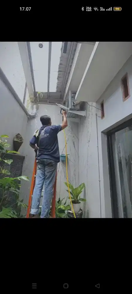 Servis AC panggilan