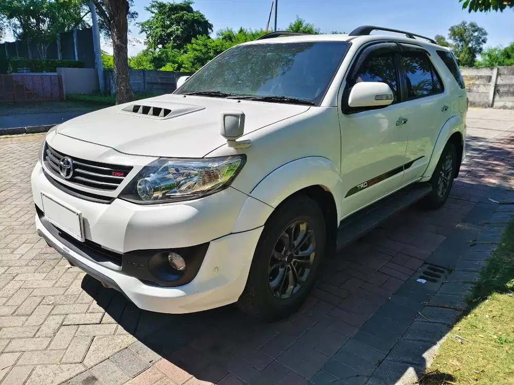 Fortuner VNT TRD 2015 Putih Tangan Pertama