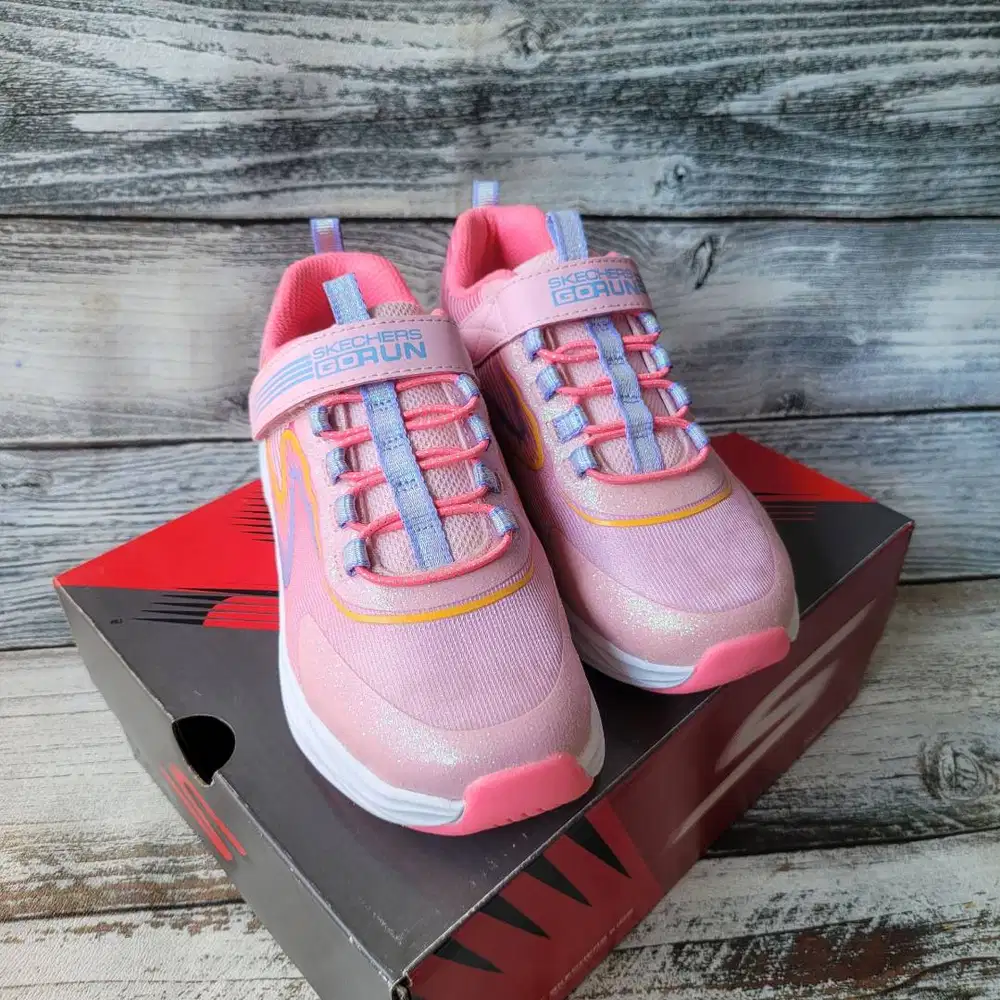 Sepatu Anak Cewek Sketchers GO-Run Accelerate Original Ukuran 32