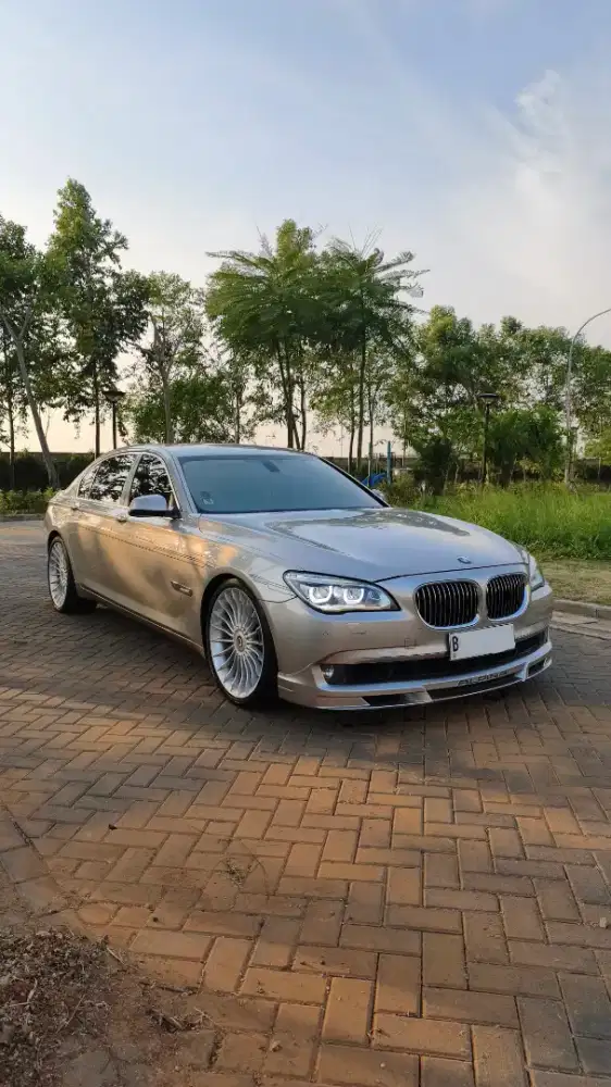 BMW 740li ALPINA 2010 NIK 2009 S500 F01 W221