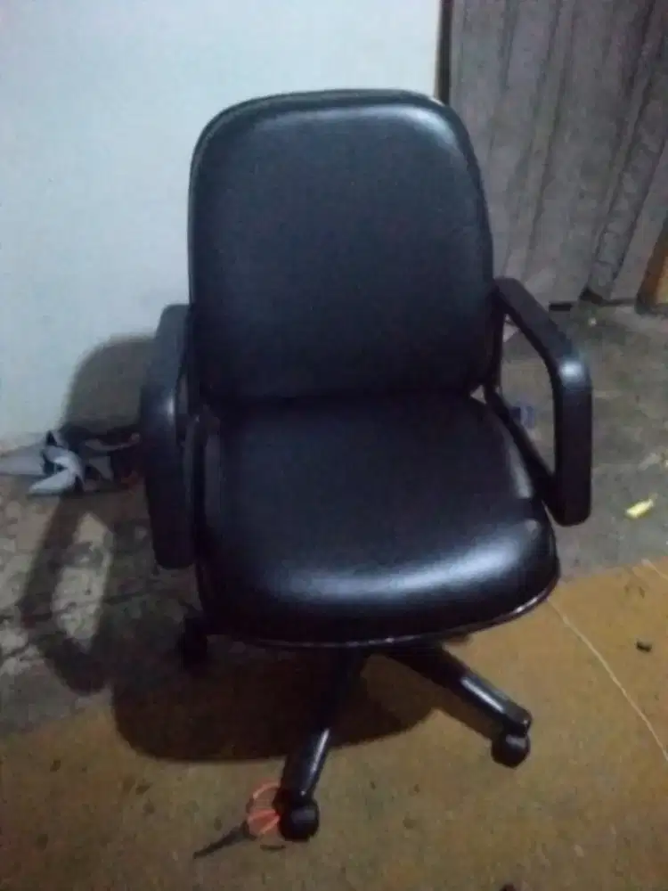 Kursi kantor hidrolik