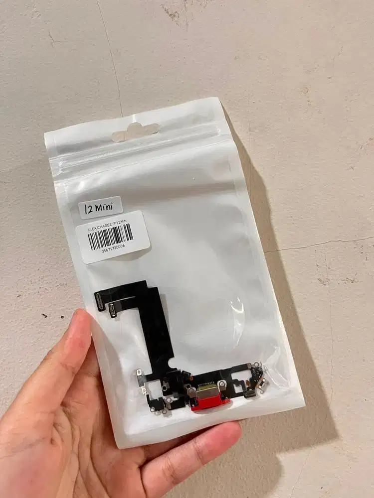 Kamera Depan iPhone 12 mini