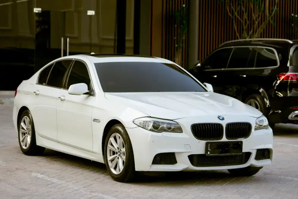 BMW F10 MSPORT 520i