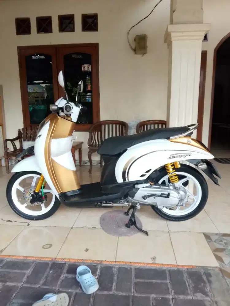 Honda Scoopy tahun 2010