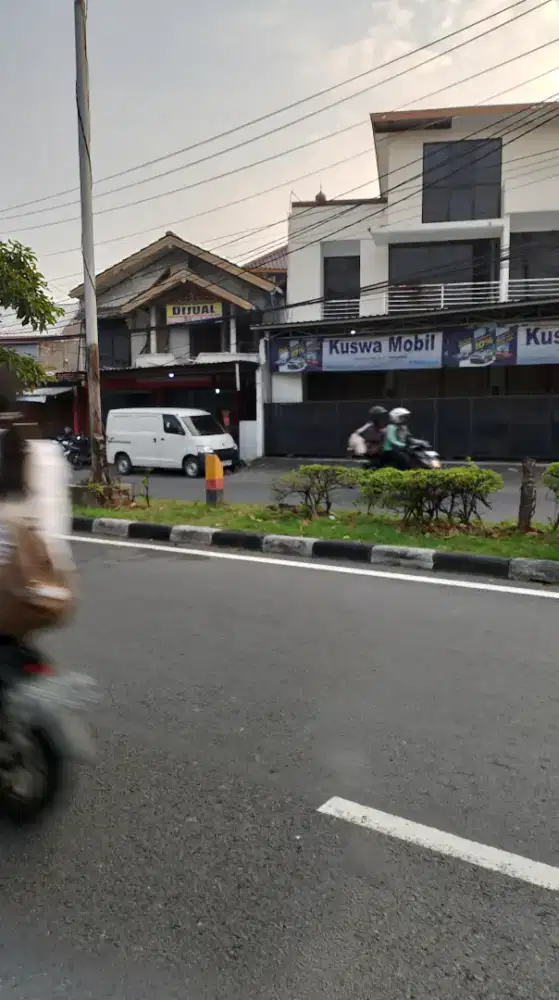 BU Ruko 2 Lt Lokasi strategis Soekarno Hatta Semarang