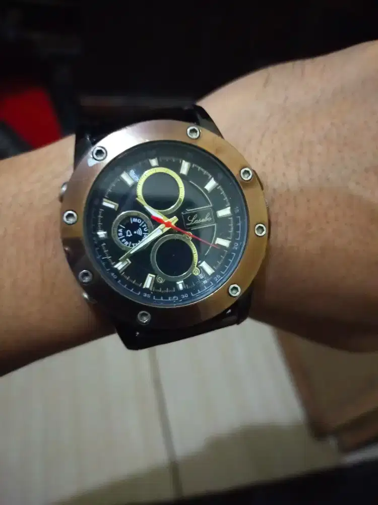 Jam tangan lasebo kondisi normal lok jatiasih kota bekasi