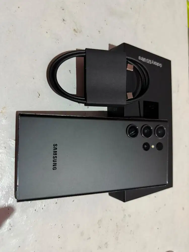 Samsung S23 Ultra 256Gb ex Sein