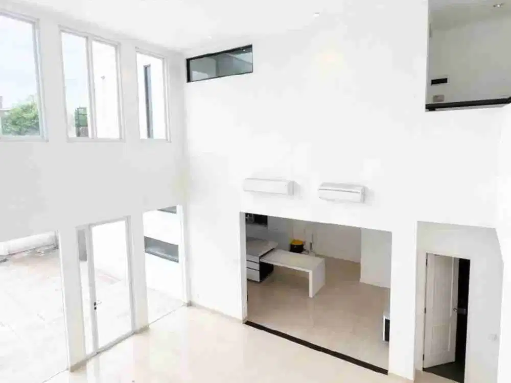 jual cepat rumah cantik siap huni di BSD
