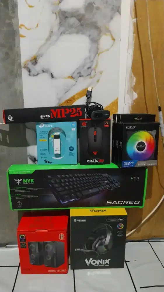 Satu paket aksesoris komputer & laptop