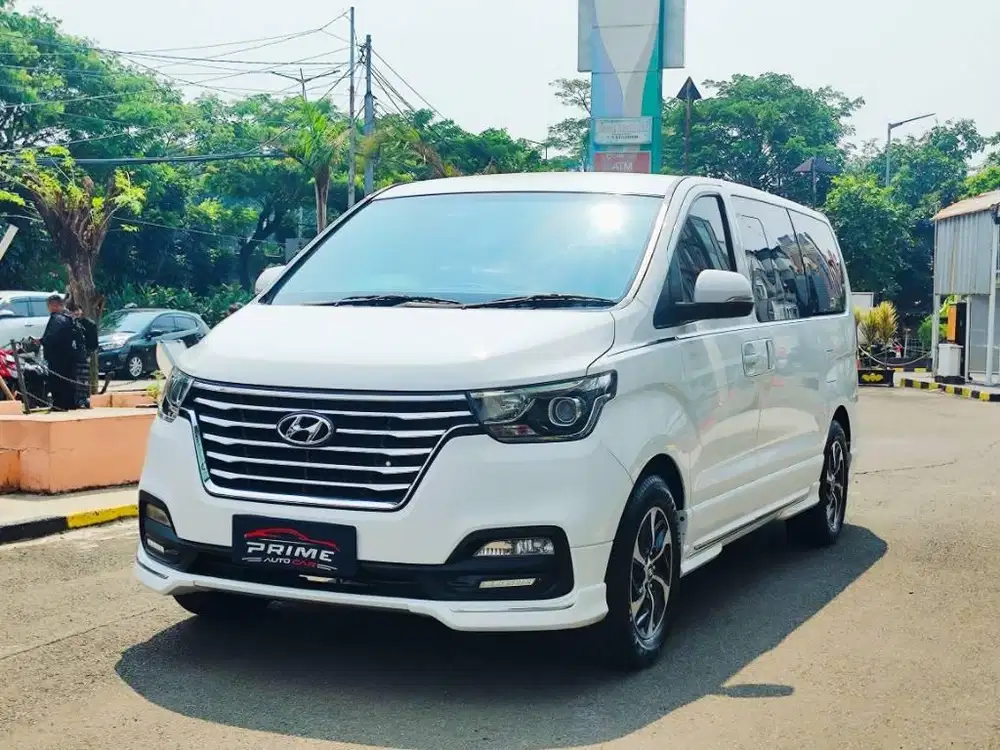 DP 10 jt‼️LIKE NEW‼️Hyundai H1 Royale Bensin Automatic 2024 - RECORD