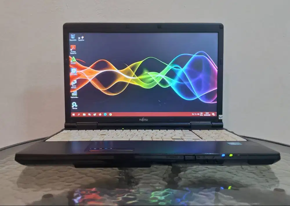 FUJITSU i3 4GB Win Ori 15.6in Bagus Utk ADMIN Laptop BerGaransi Toko