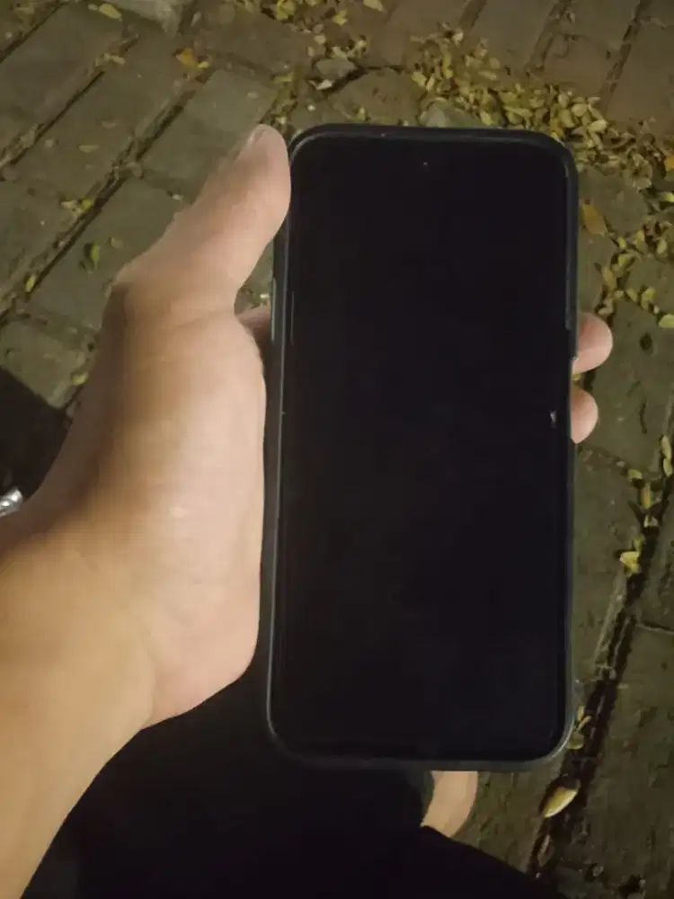 Handphone itel c200