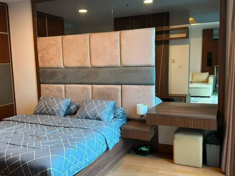 Rent Residence 8 Apartment with 1 br and furnished