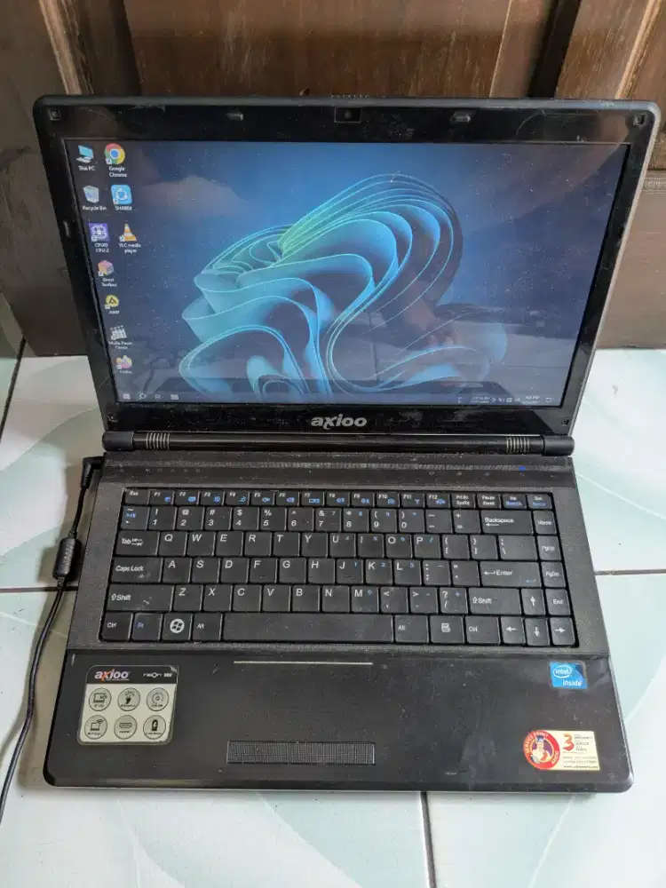 Laptop Axioo Neon RNW Ram 4 Minus Batre Pemakaian Sambil Cas