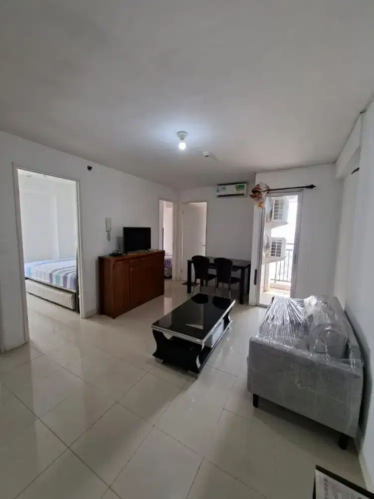 Disewakan 3 BR Furnished Murah Apartemen Bassura City