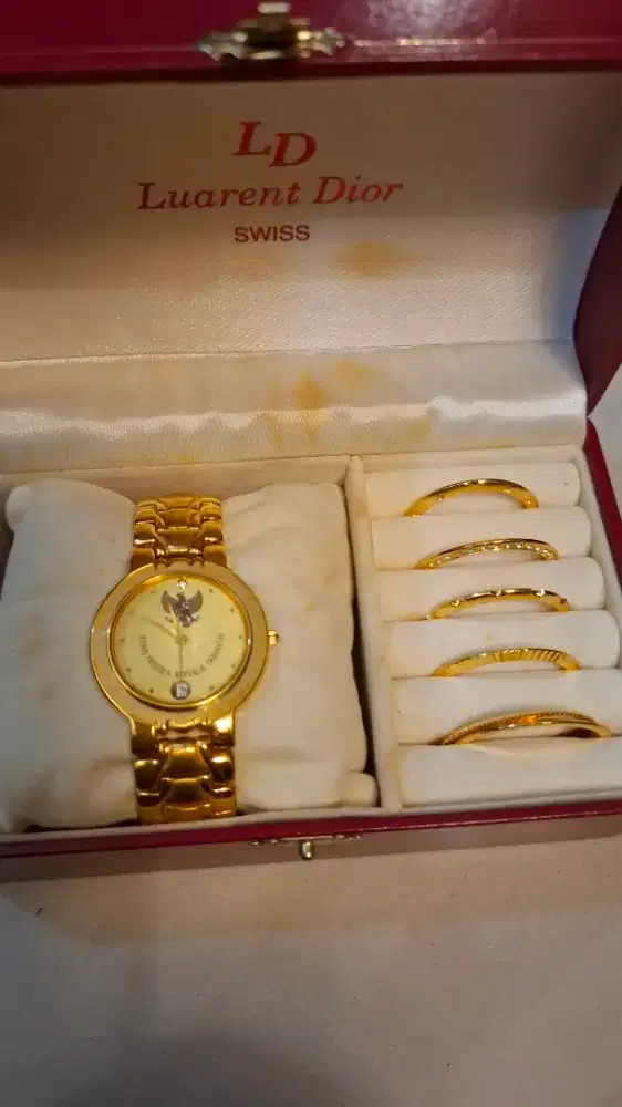 Jam tangan limited edition