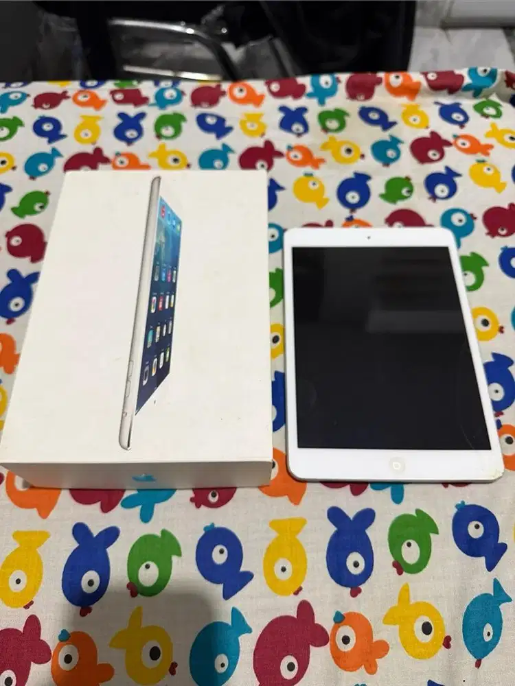 iPad Mini 2 16GB Silver Wifi + Celluler Ex Inter ZP/A