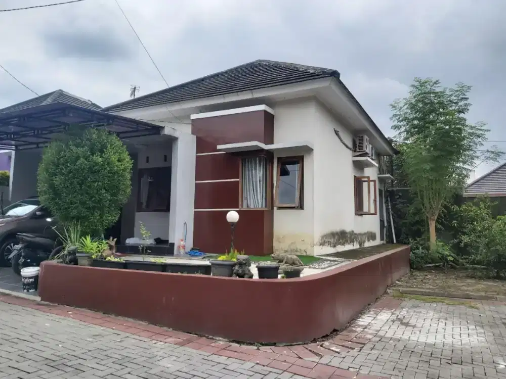 Dijual bawah harga pasaran, Rumah Hook,daerah Sendangadi-Mlati-Sleman