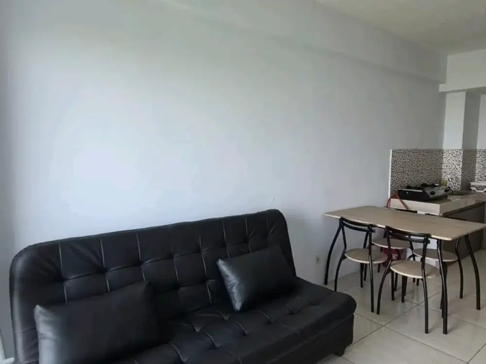 Disewakan Apartemen Puncak Bukit Golf 2BR Tower A LT19 View Golf Furnish Dekat Pakuwon Mall Surabaya Barat