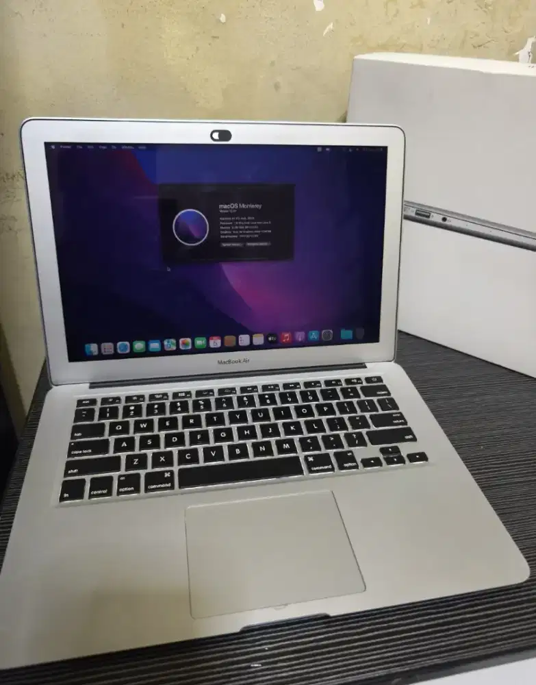 Macbook air 2017 core i5 fullshett