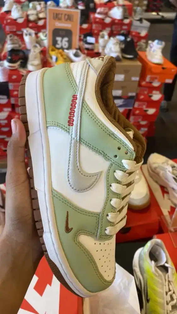 Nike Dunk Low Ivory