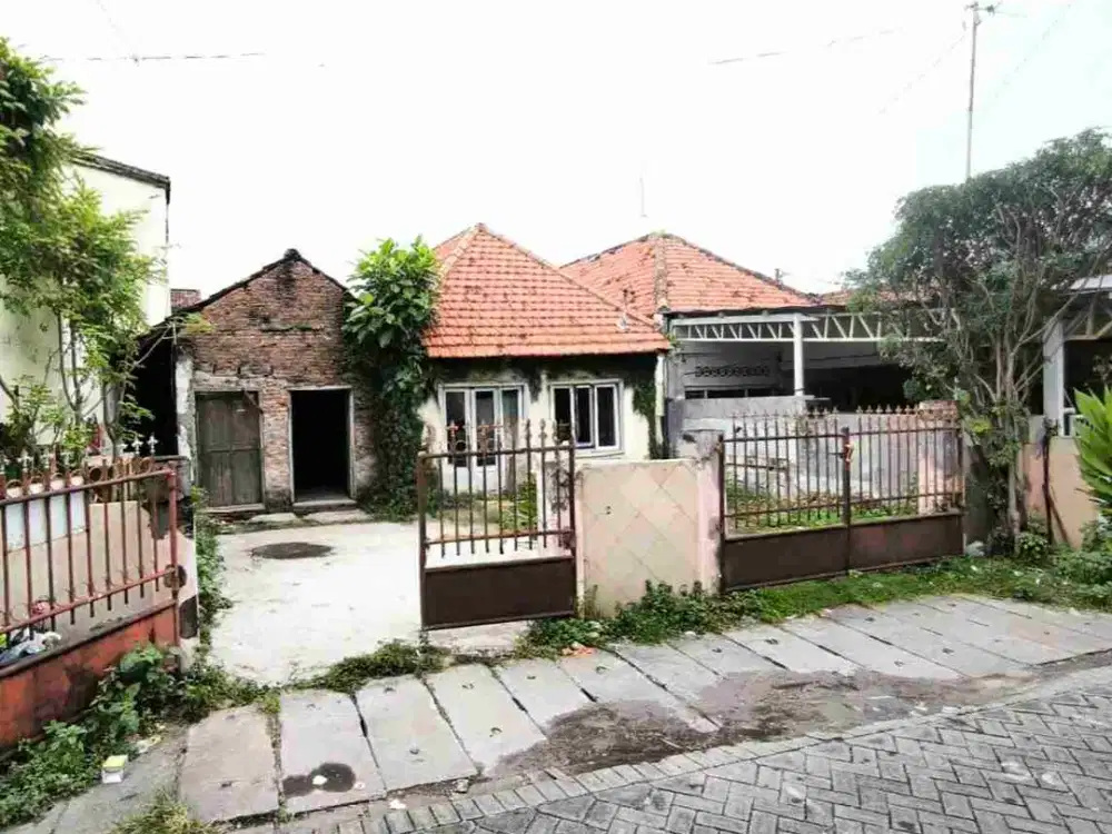 Rumah SHM Luas 170m Hitung Tanah Kel. Gubeng Kec. Wonokromo Surabaya..Cocok Untuk Hunian atau Kosan Dekat Tunjungan Plaza, Delta Plaza serta Grand City dan Disdukcapil Surabaya
