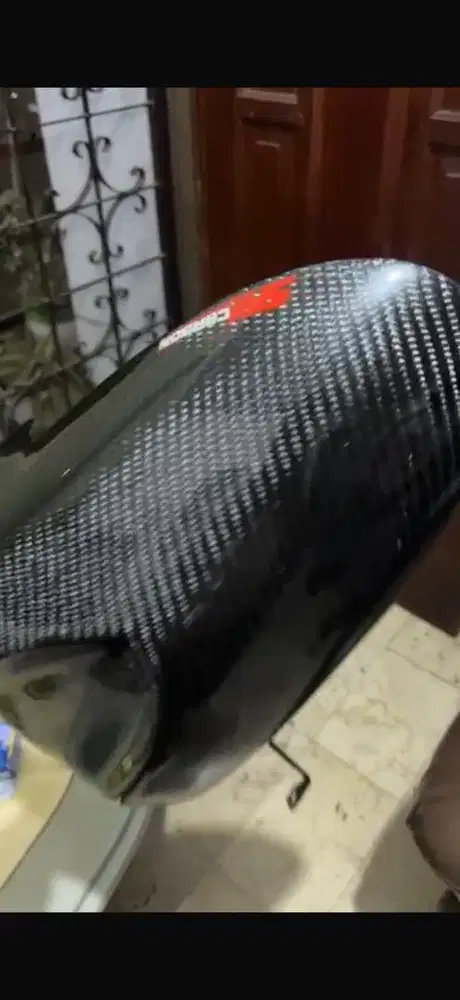 Hugger Carbon xmax