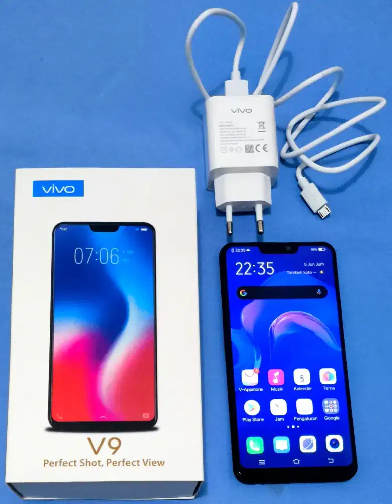 Vivo V9 4/64 + Charger+Dus Box