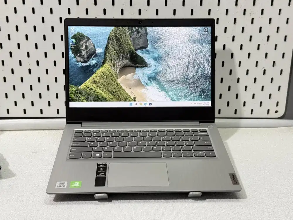 Lenovo ideapad Slim 3 i5 Gen 10 Double vga Nvidia