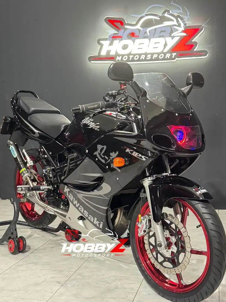 Kawasaki ninja 150RR/zx-150RR 2010 black modif hedon istimewa