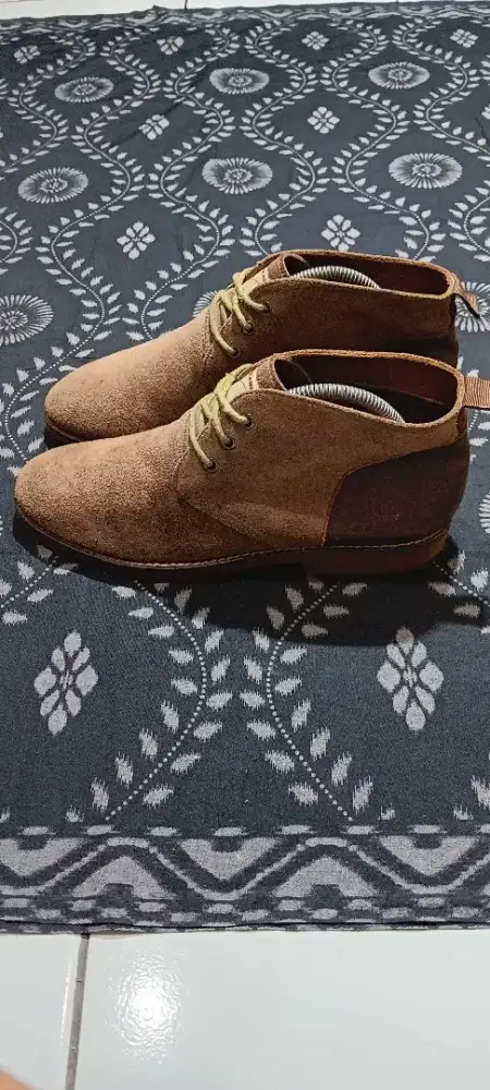 Sepatu size 39 ins 26 cm