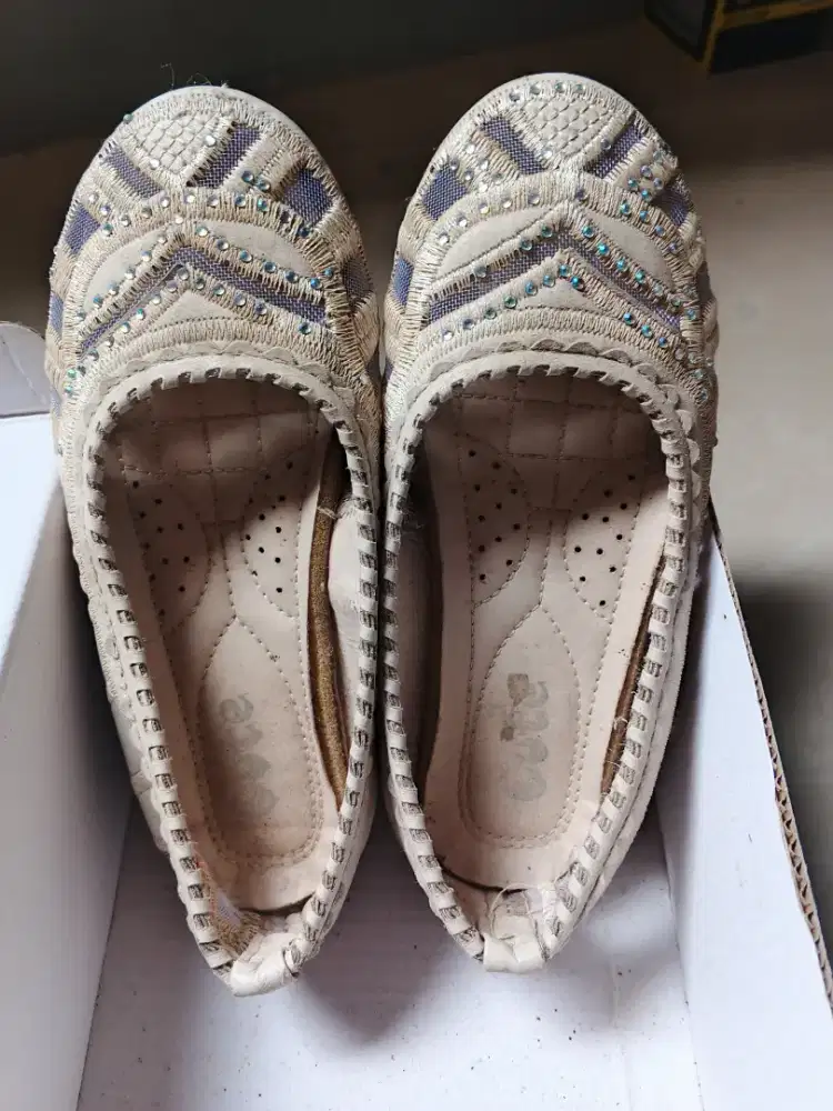 sepatu anak cewek uk 32 msh kayak baru