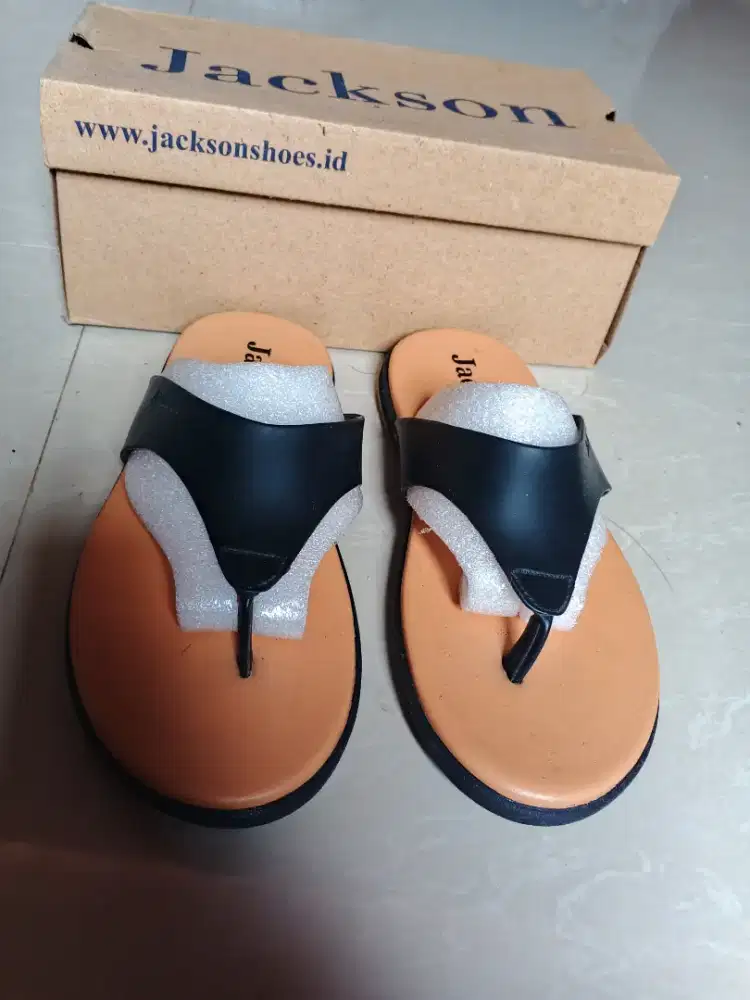 sendal jakson baru uk 42 brnd matahri