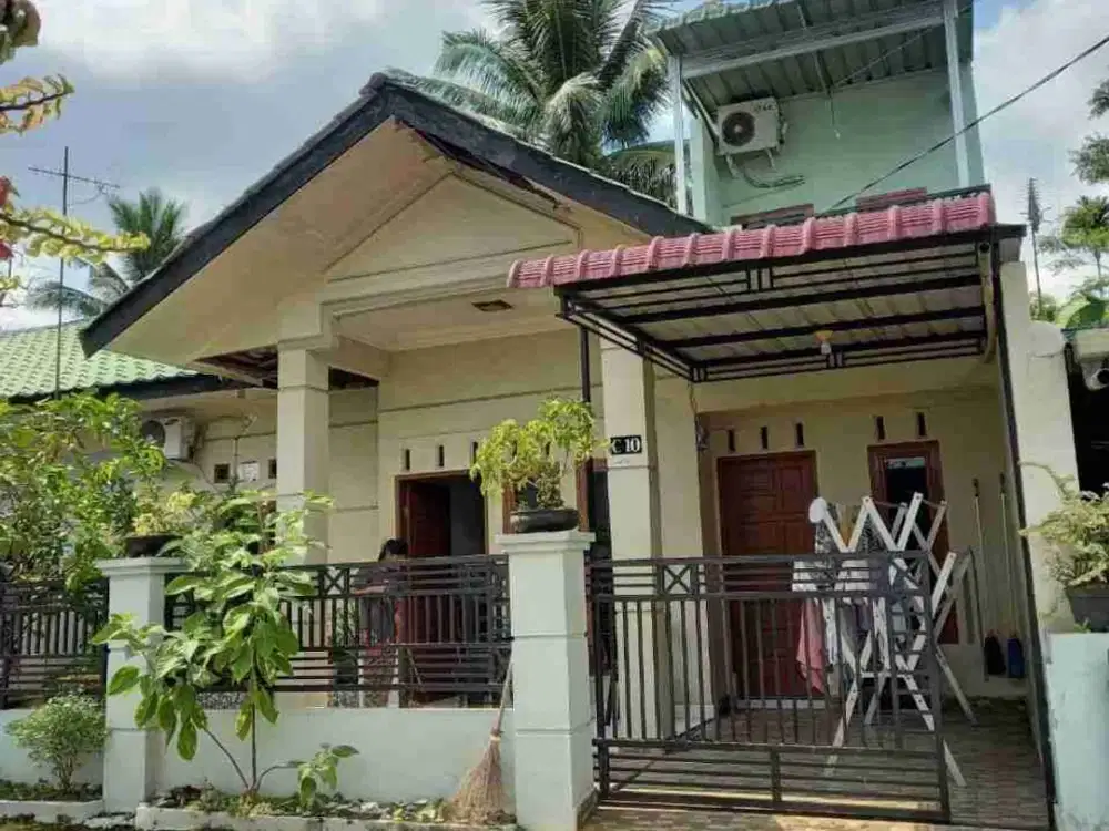Dijual RUMAH TINGKAT CANTIK MURAH  NEGO dgn 4 KT JL PERJUANGAN KARYA JAYA Ujung Medan JOHOR