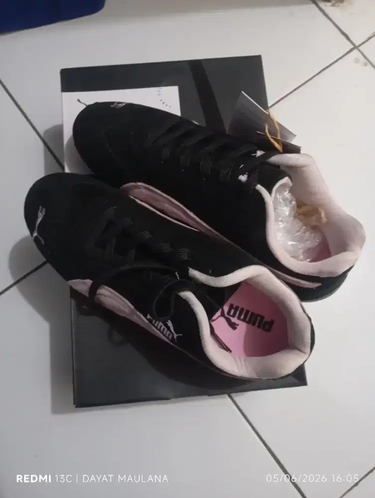 Sepatu cewe puma