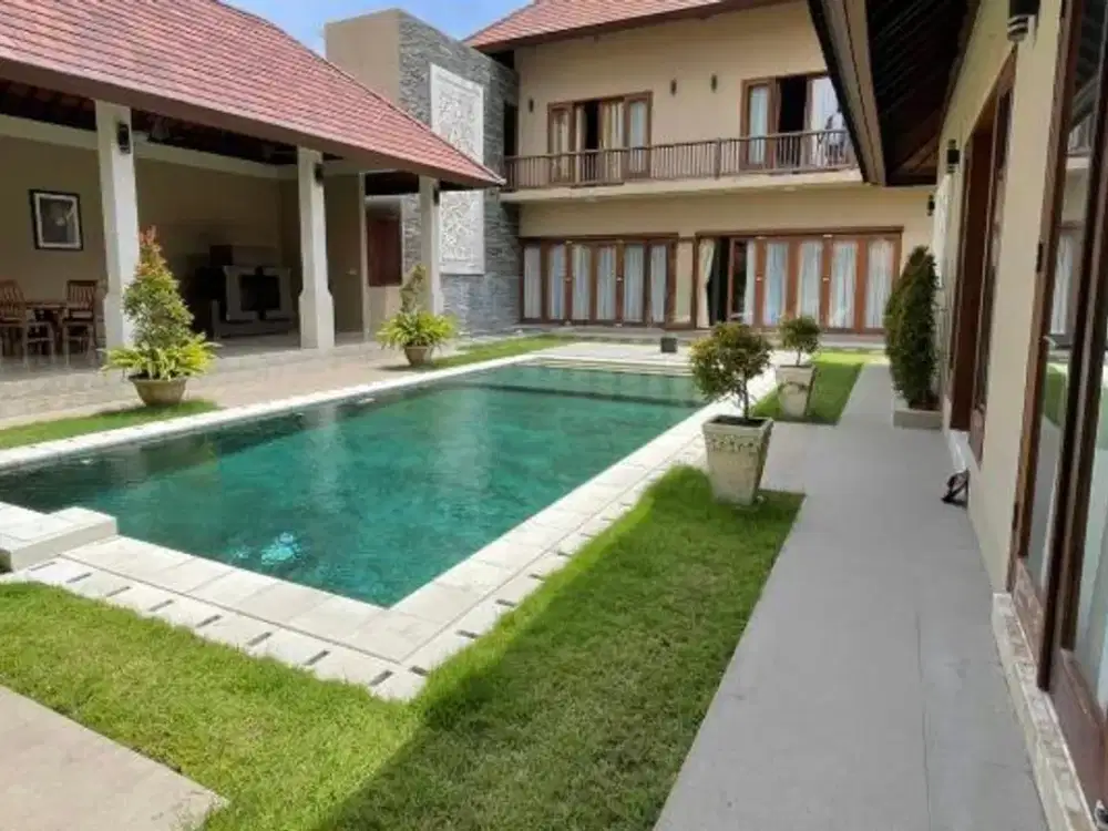 Villa Lokasi Strategis Dekat Pantai Sanur