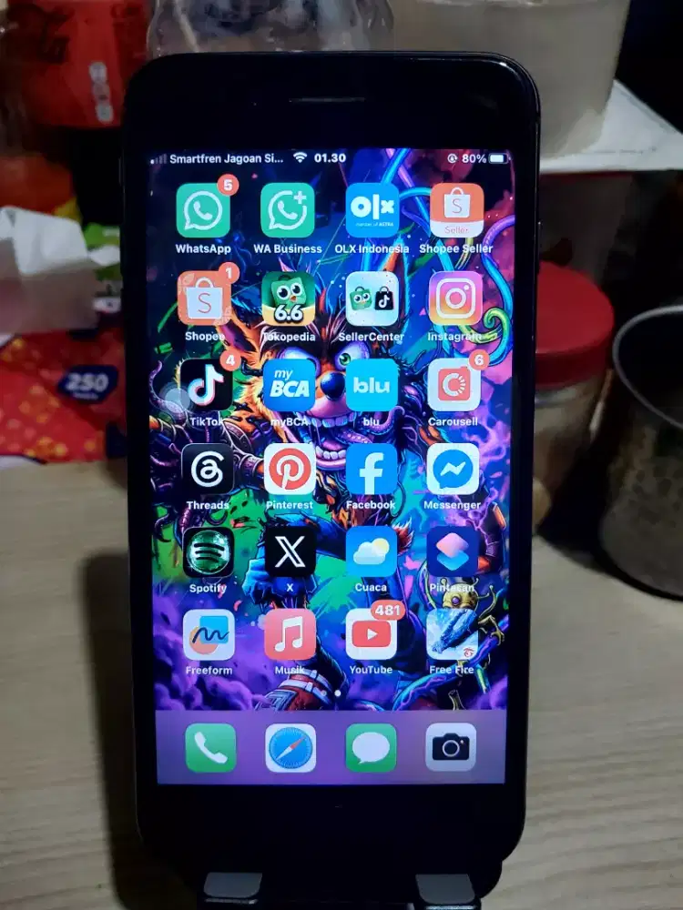 Iphone 8 plus 64GB Ex Inter Ram 3GB