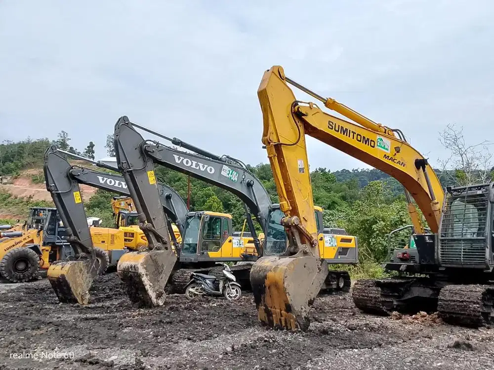 Excavator 20 Ton VOLVO EC210D thn 2023