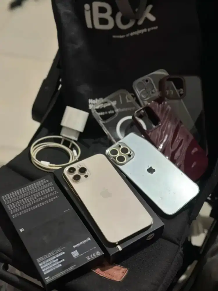 iPhone 12pm 256 iBox