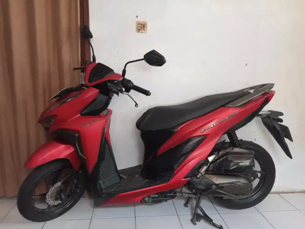 Di jual cepat Honda Vario all new 150Cc keyless 2019 merah doff