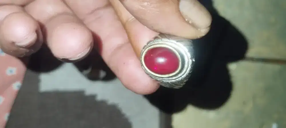 Batu merah darah