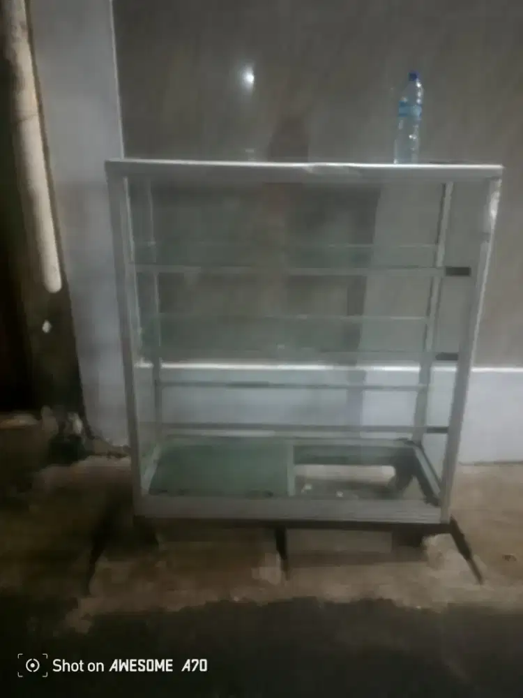 ETALASE RODA 4 RAK