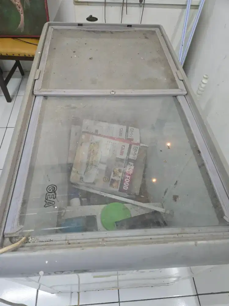 Frezer rusak banget